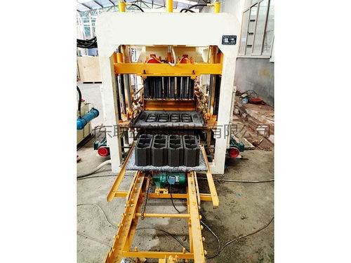 小型混凝土墊塊生產(chǎn)設(shè)備 從手動到液壓的實(shí)用選擇